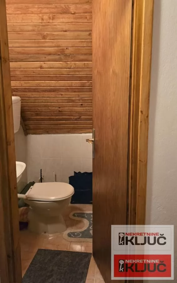 RAKOVAC, Vikendica 63m2 na placu 1400m2 31