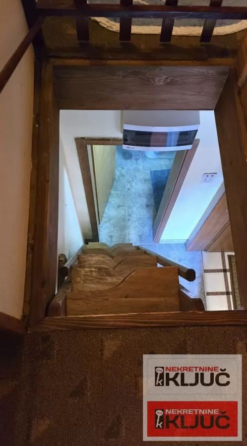 RAKOVAC, Vikendica 63m2 na placu 1400m2 32