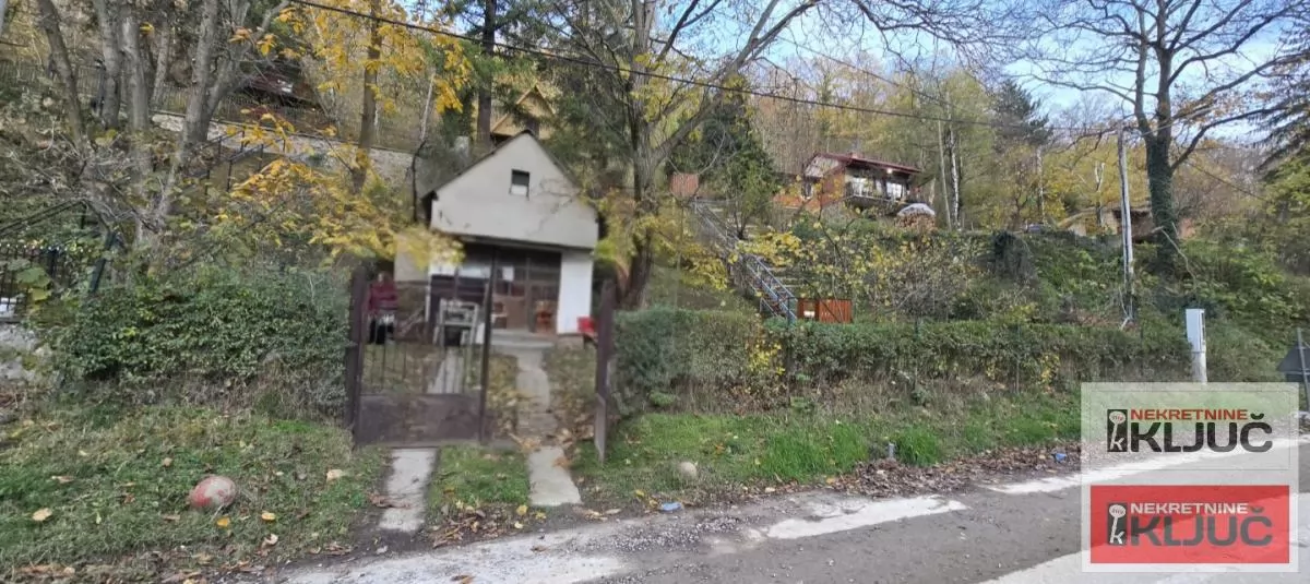 RAKOVAC, Vikendica 63m2 na placu 1400m2 36