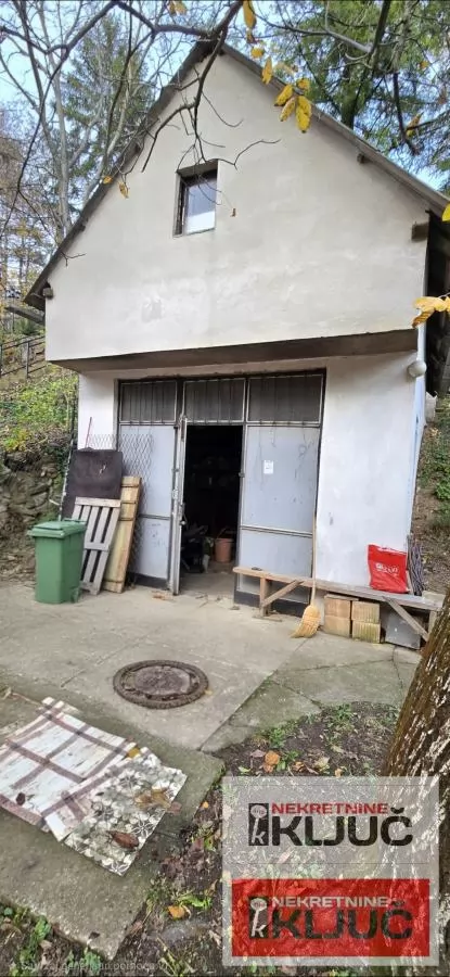 RAKOVAC, Vikendica 63m2 na placu 1400m2 37