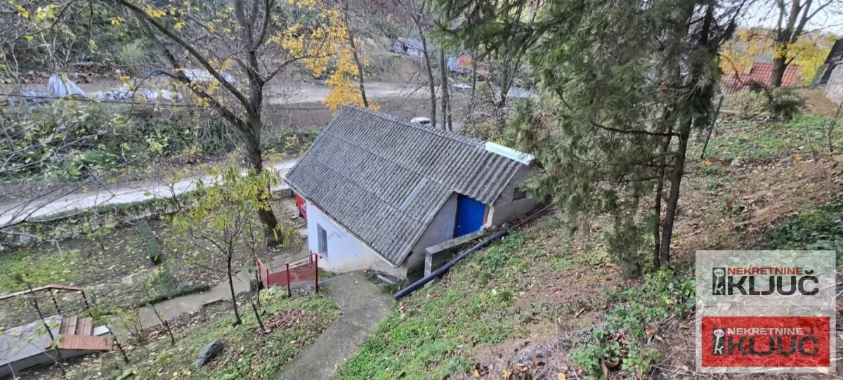 RAKOVAC, Vikendica 63m2 na placu 1400m2 42