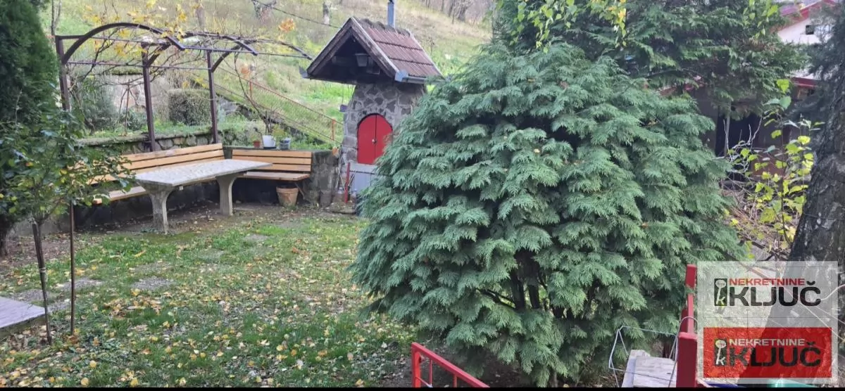 RAKOVAC, Vikendica 63m2 na placu 1400m2 46