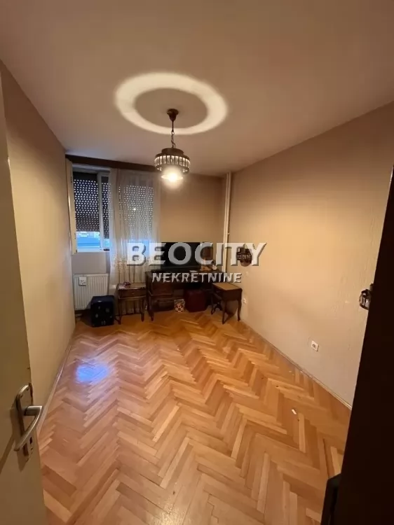 Trosoban stan, 61 m2, Centar, Grada Sirena ID: 126141 11