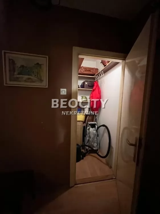 Trosoban stan, 61 m2, Centar, Grada Sirena ID: 126141 15