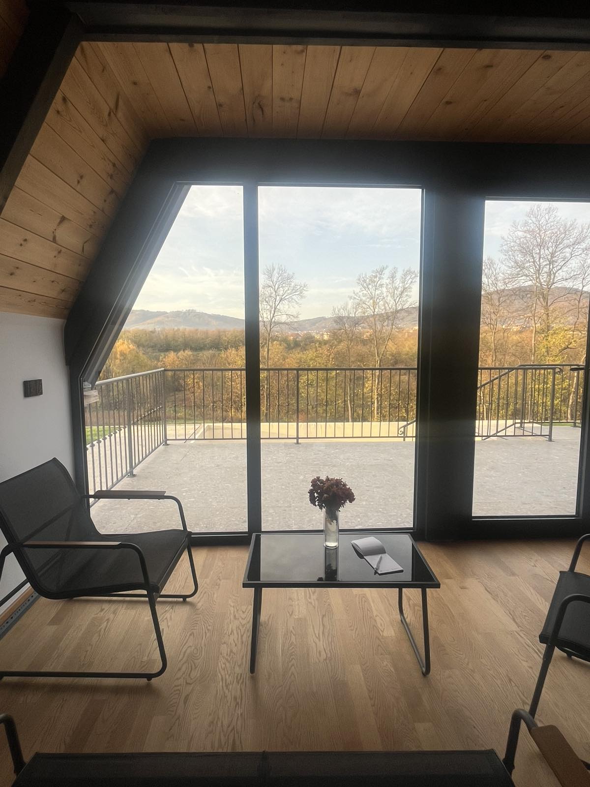 Na prodaju 2 A Frame kuce sa bazenima 5