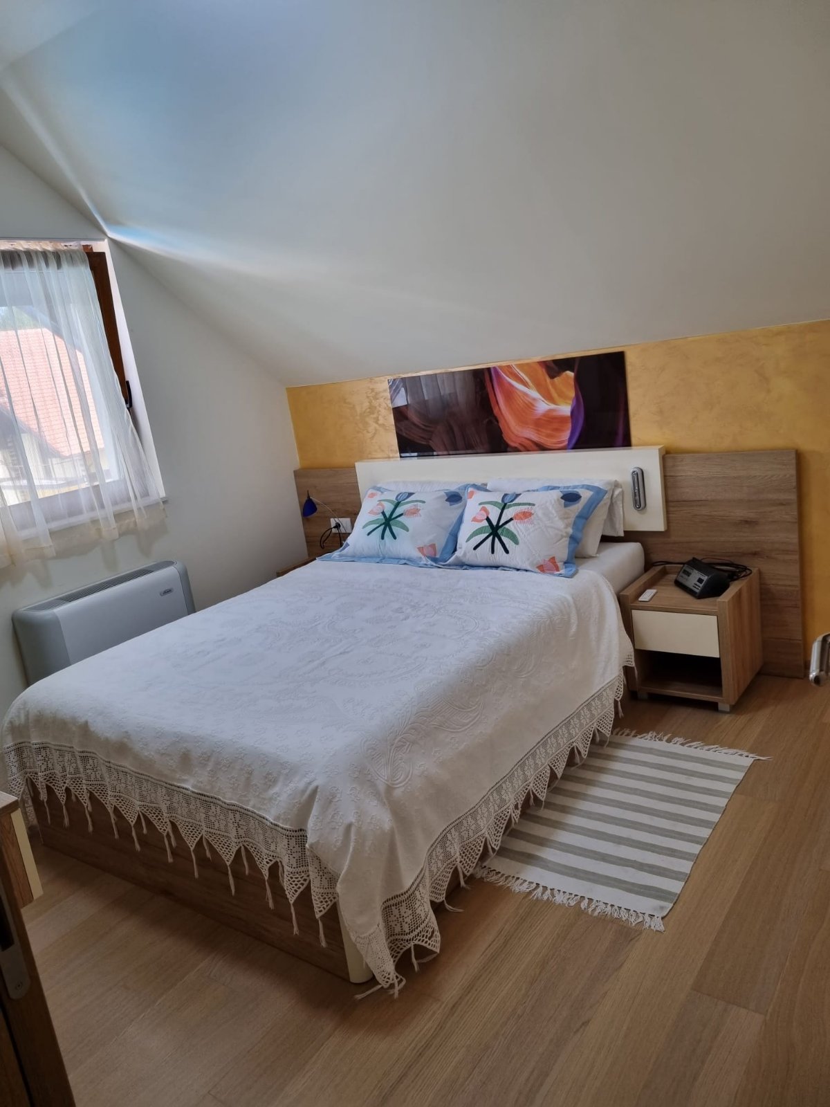 Prodaje se turistički objekat na Zlatiboru 4