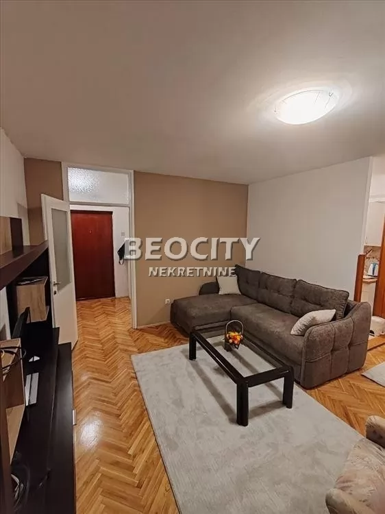 Dvosoban stan, 52 m2, Slavija ID: 126238 2