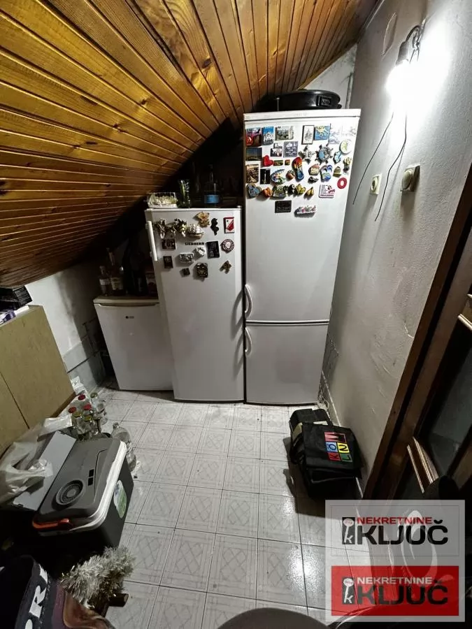 SAJMIŠTE, 99m2, Troiposoban, Polunamešten 11