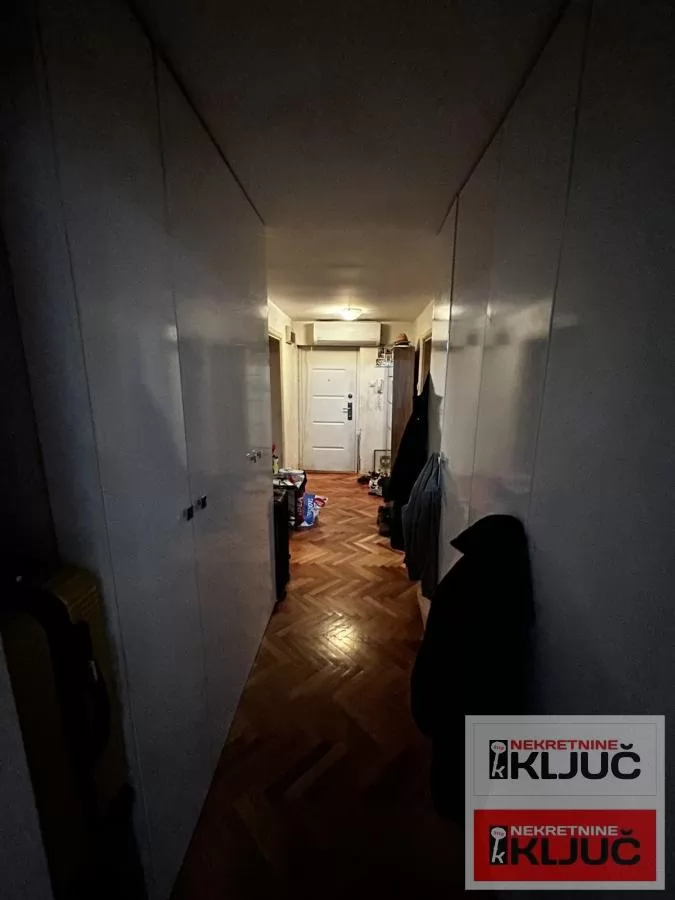 SAJMIŠTE, 99m2, Troiposoban, Polunamešten 12