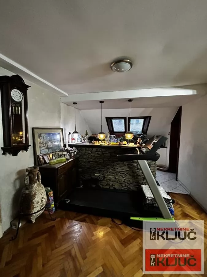 SAJMIŠTE, 99m2, Troiposoban, Polunamešten 2