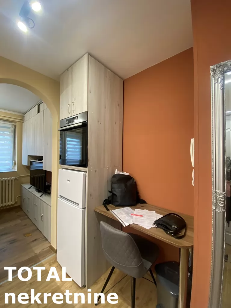 Stan,NOVI SAD,AVIJACIJA,kv: 16.00, € 52000, ID: 1101804 6