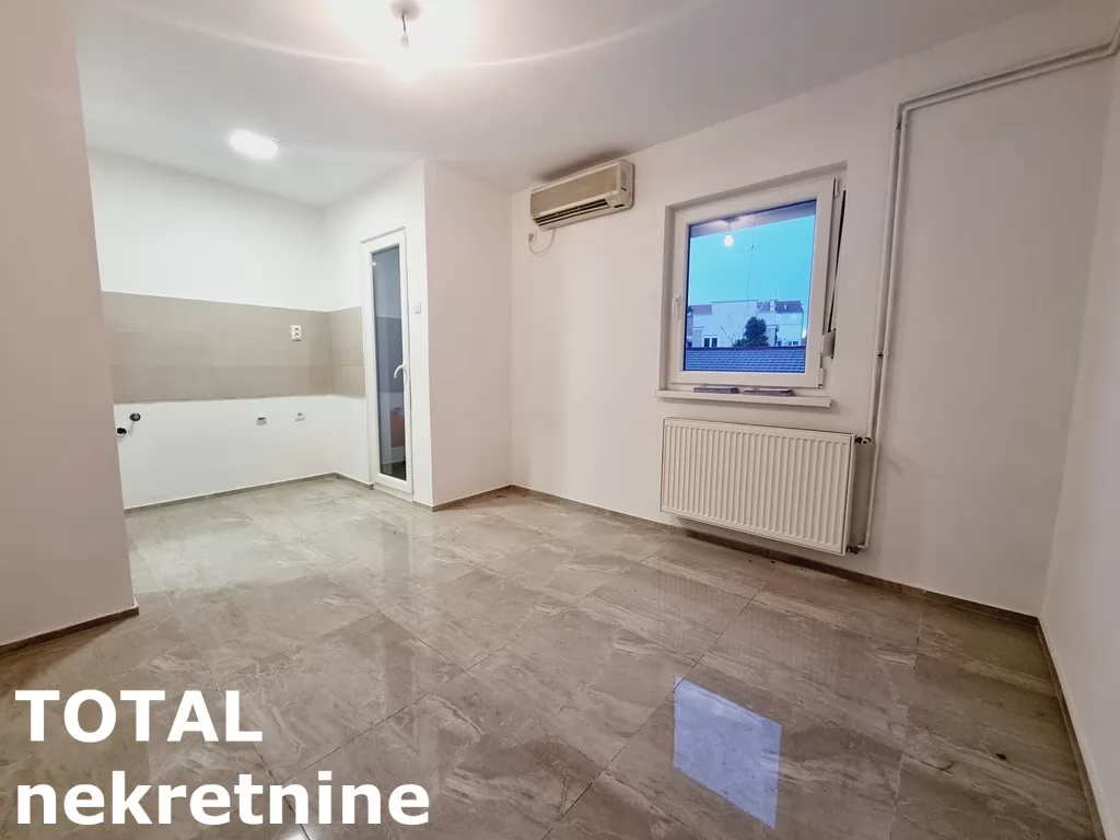 Stan,NOVI SAD,CENTAR,kv: 18.00, € 57000, ID: 1098641 1