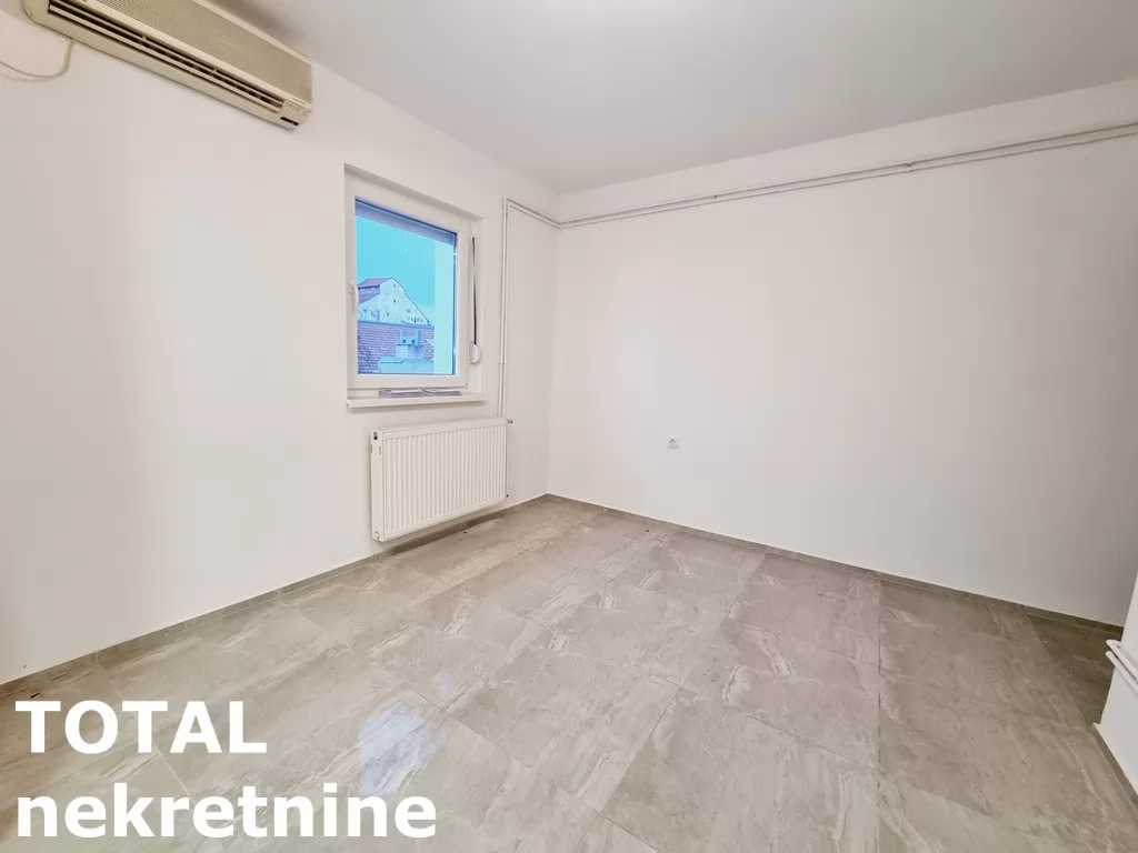 Stan,NOVI SAD,CENTAR,kv: 18.00, € 57000, ID: 1098641 14