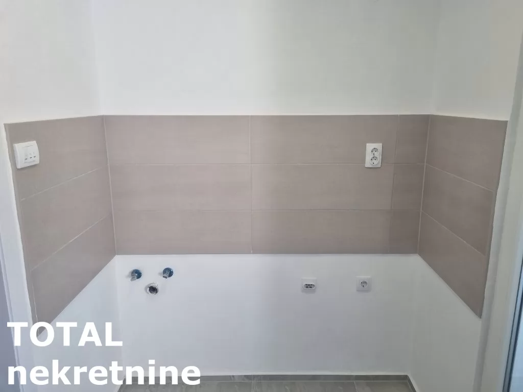 Stan,NOVI SAD,CENTAR,kv: 18.00, € 57000, ID: 1098641 6