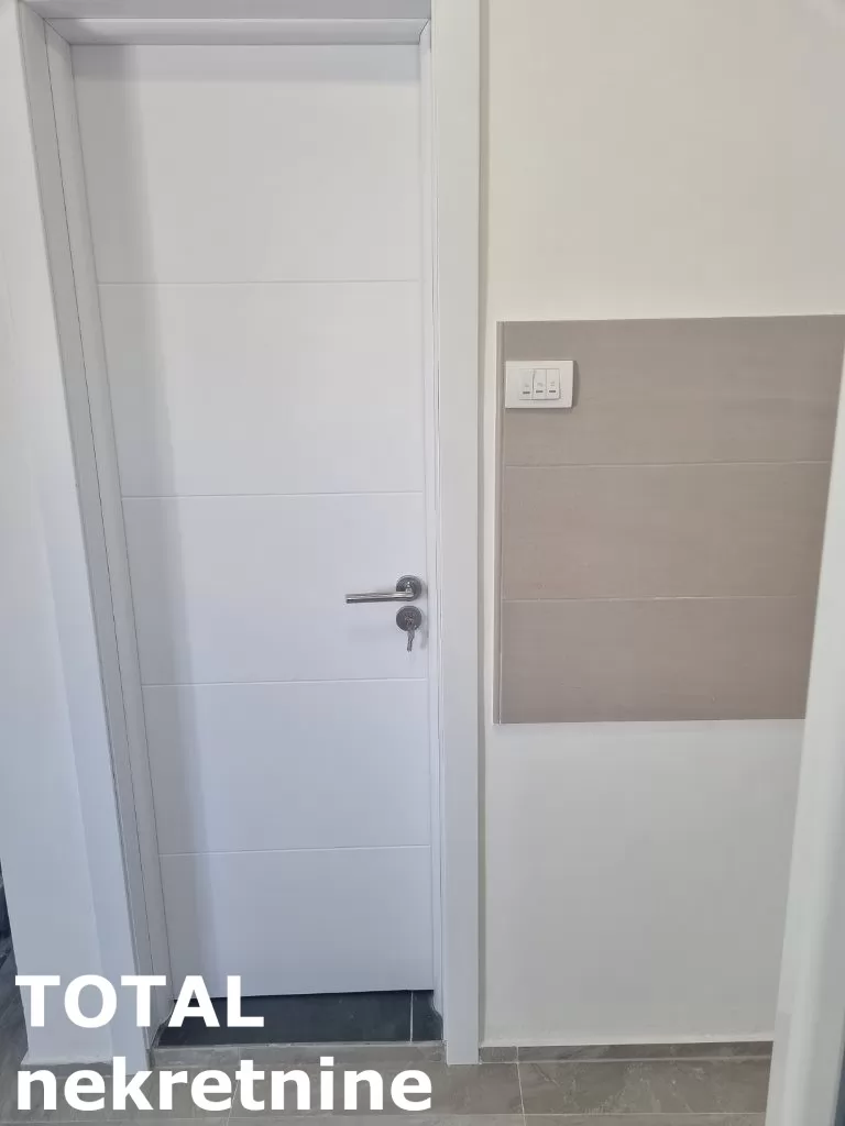 Stan,NOVI SAD,CENTAR,kv: 18.00, € 57000, ID: 1098641 7