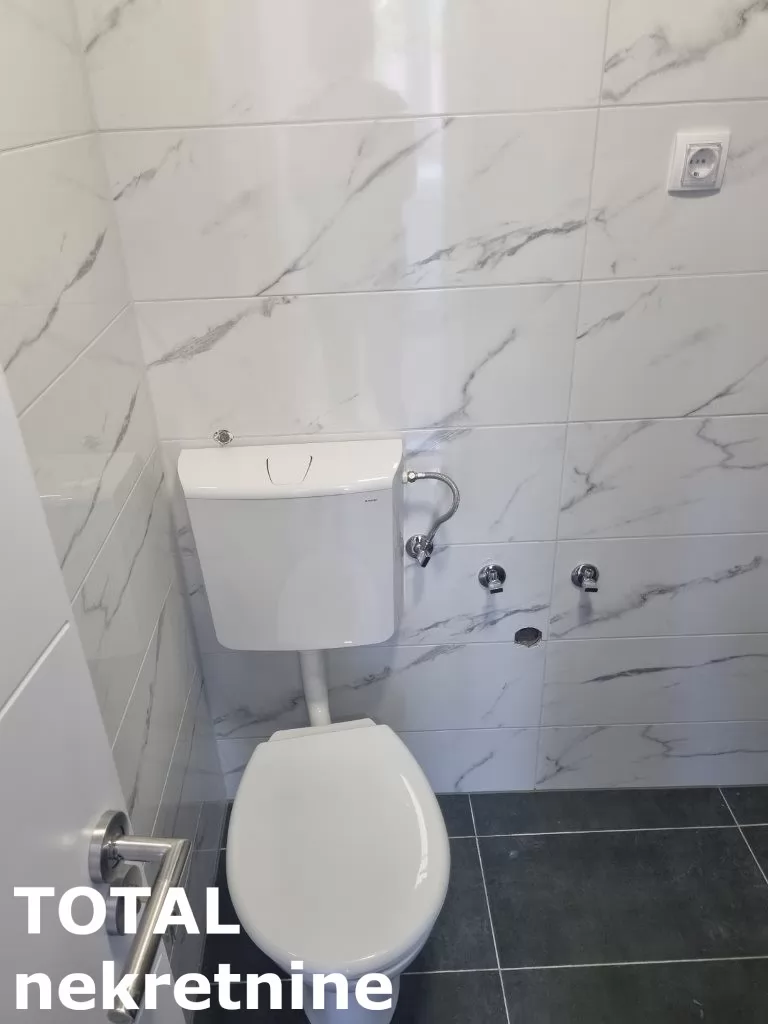 Stan,NOVI SAD,CENTAR,kv: 18.00, € 57000, ID: 1098641 8