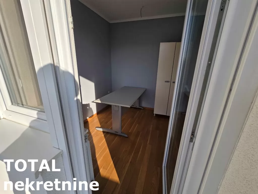 Stan,NOVI SAD,CENTAR,kv: 42.00, € 126000, ID: 1101869 6