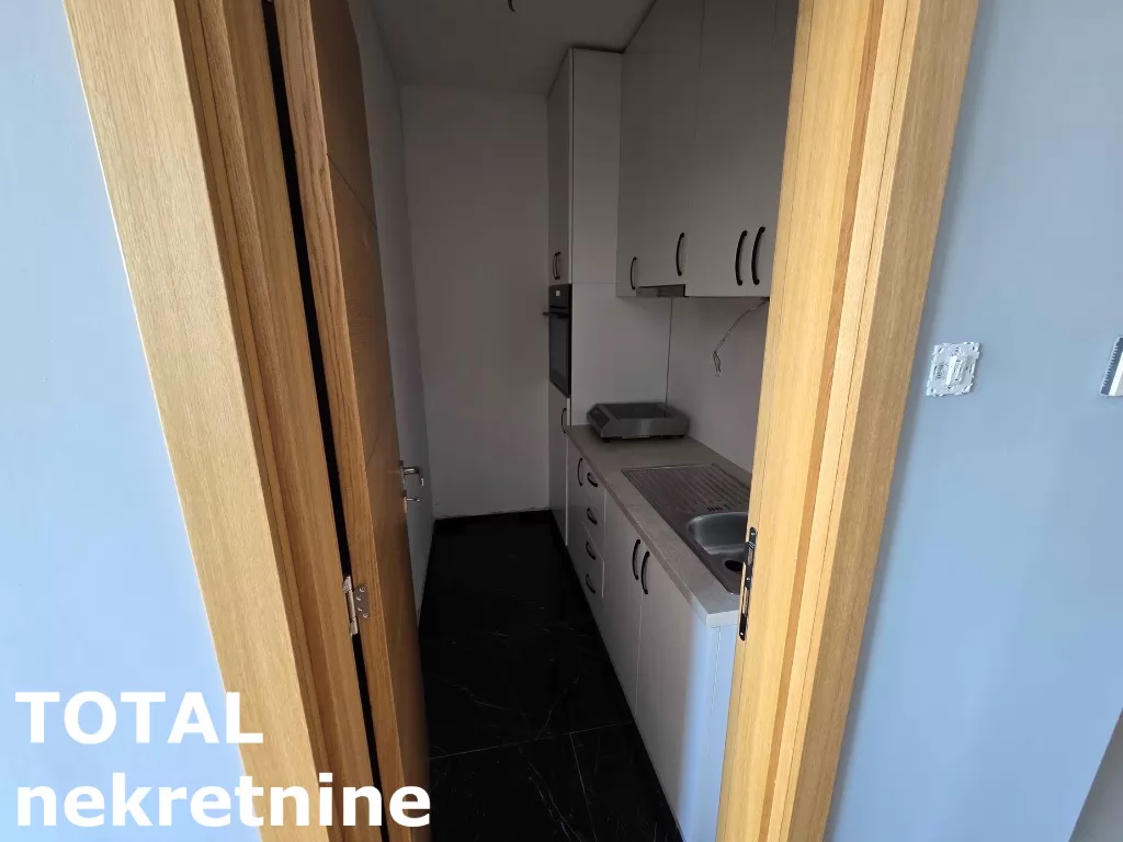 Stan,NOVI SAD,CENTAR,kv: 42.00, € 126000, ID: 1101869 7