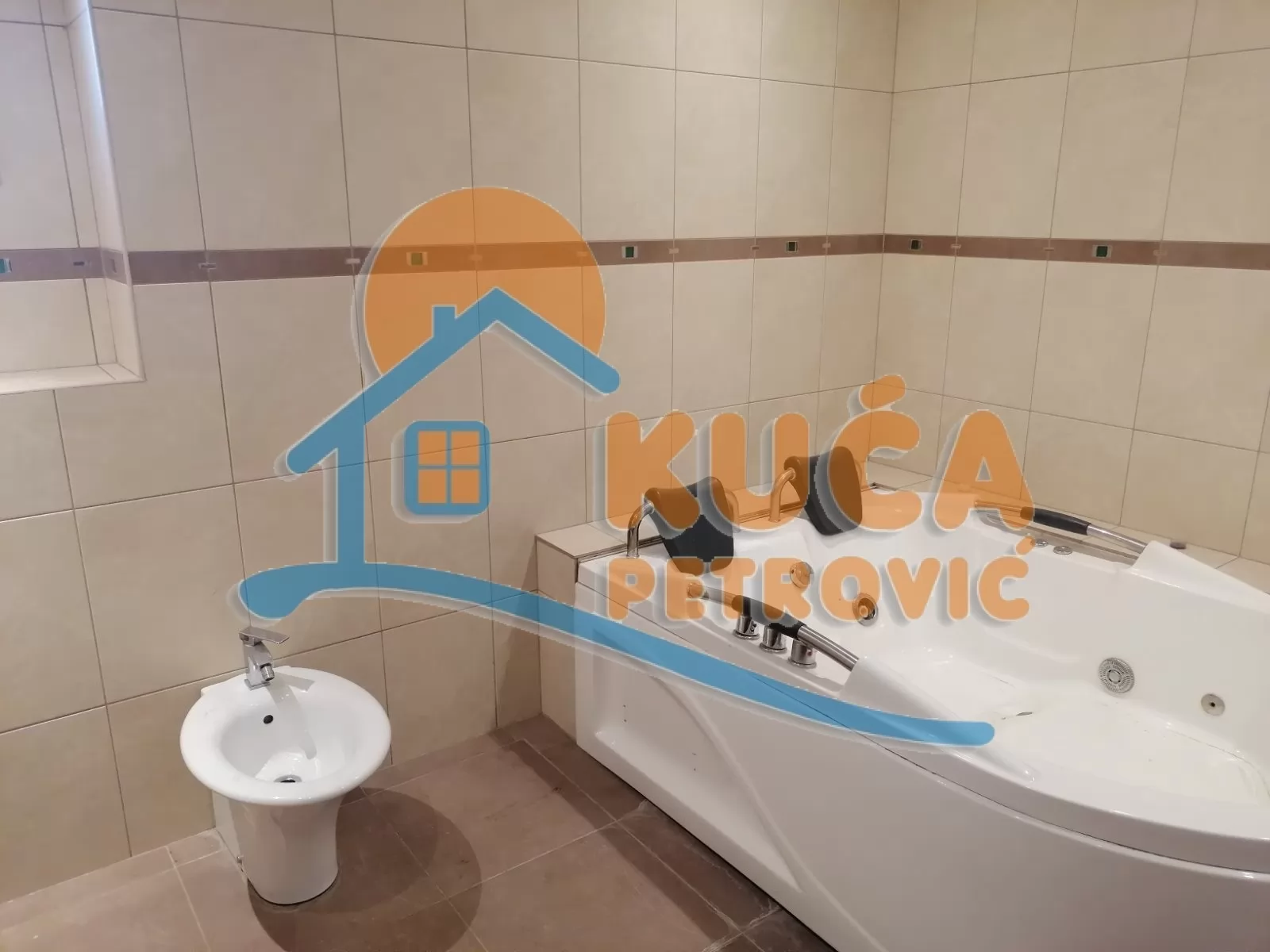 četvorosoban stan, 150 m2, Centar, Milana Rakića ID: i-03962 16