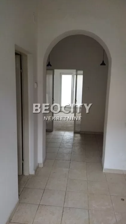 Kuća, 300 m2, Grocka, Vuka Karadžića ID: 98398 2