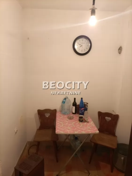 Kuća, 300 m2, Grocka, Vuka Karadžića ID: 98398 8