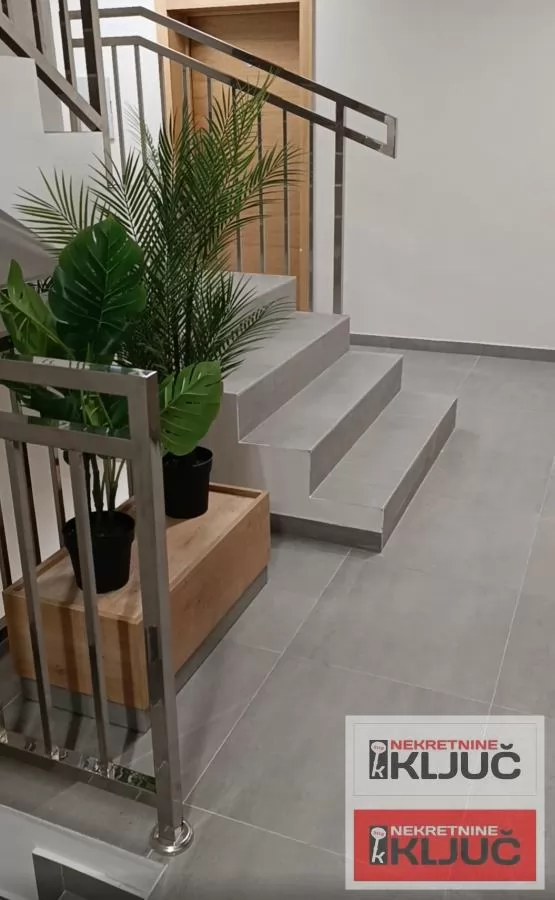 SOMBORSKI BULEVAR, 77m2, Četvorosoban sa pdv, Nov useljiv sa PDV 4