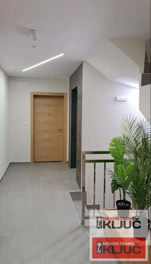 SOMBORSKI BULEVAR, 77m2, Četvorosoban sa pdv, Nov useljiv sa PDV 5