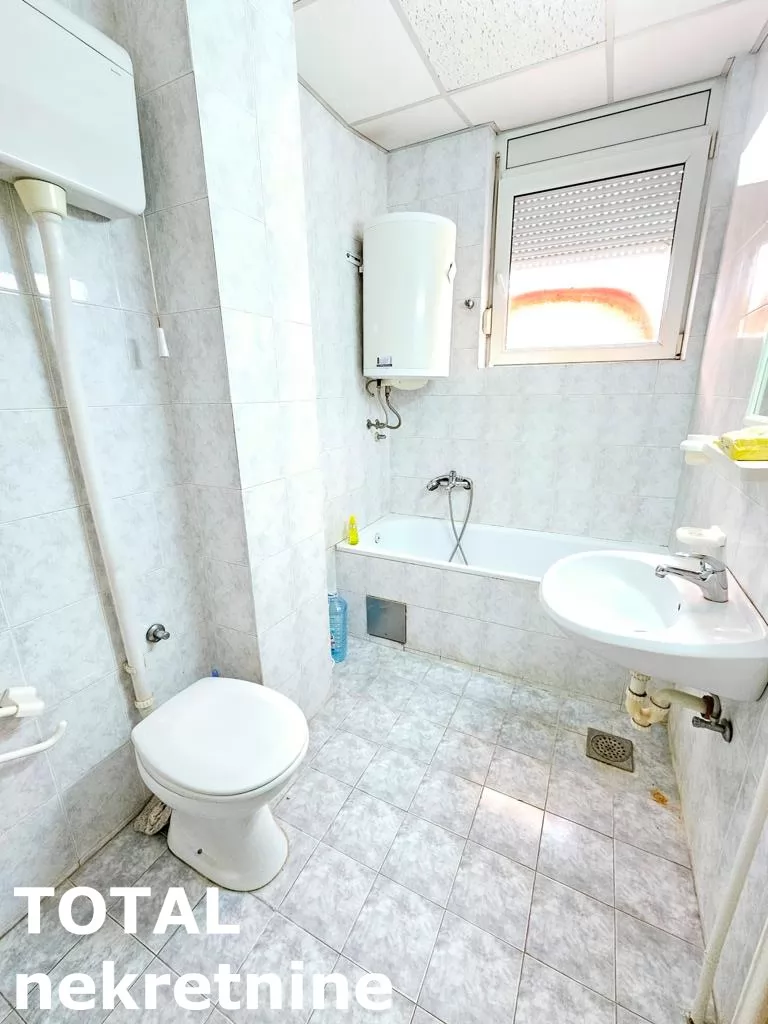 Stan,NOVI SAD,CENTAR,kv: 133.00, € 260000, ID: 1101341 23