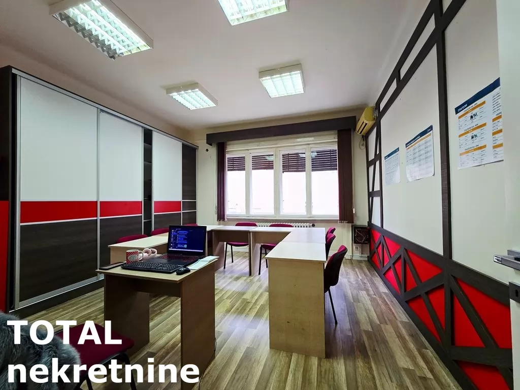 Stan,NOVI SAD,CENTAR,kv: 155.00, € 450000, ID: 1101856 11