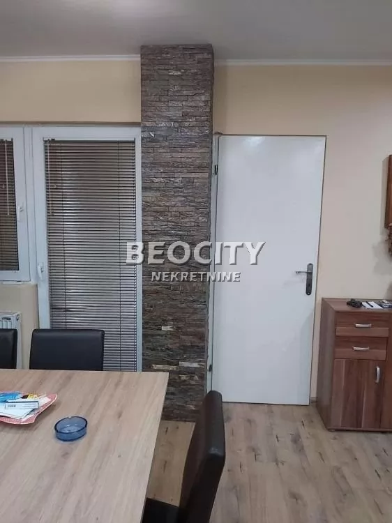 Trosoban stan, 64 m2, Novo naselje, Partizanskih baza ID: 126035 5