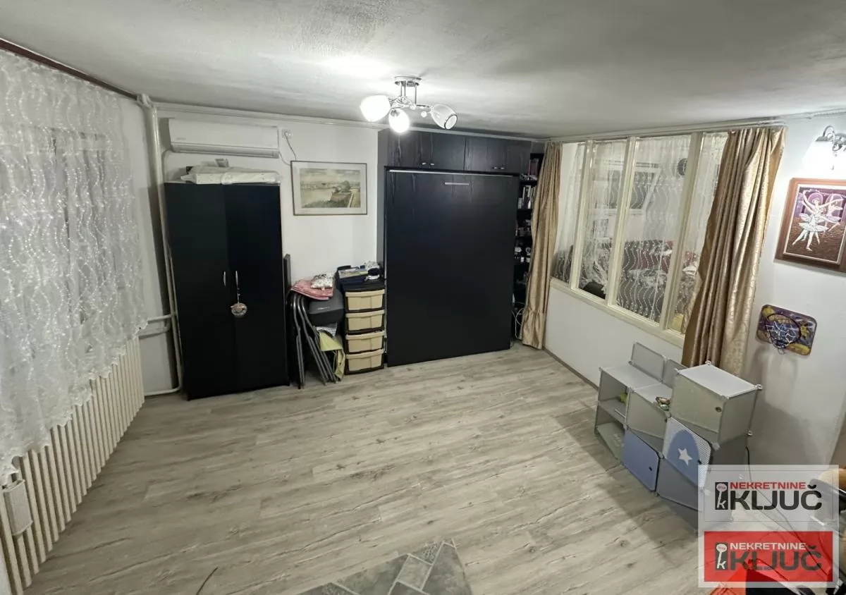 BLIZINA LIMANSKOG PARKA, 48m2, Jednoiposoban plus Dvorište 1