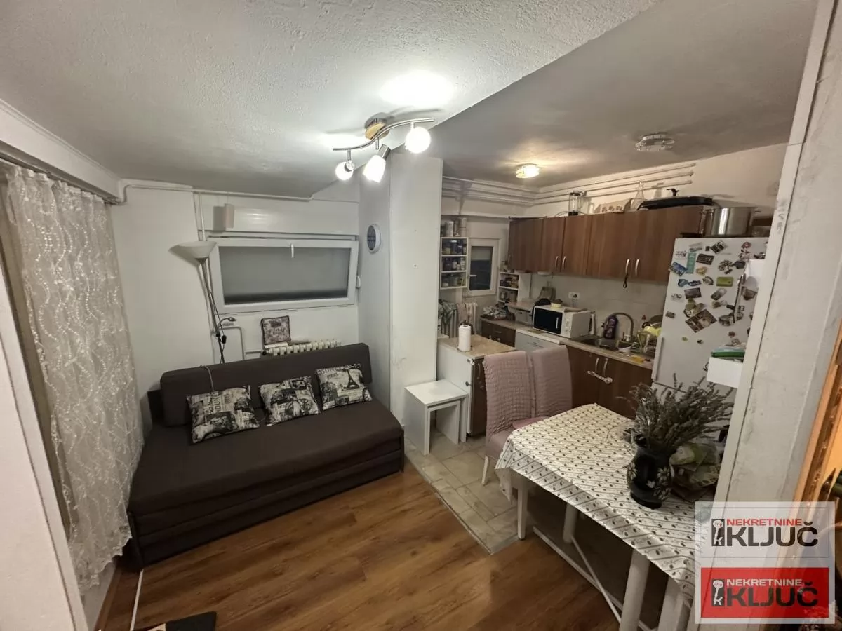 BLIZINA LIMANSKOG PARKA, 48m2, Jednoiposoban plus Dvorište 2