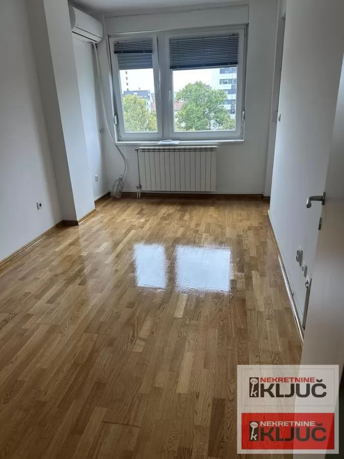 CENTAR kod SPENSA, 64 m2, Dvoiposoban, Novogradnja 2