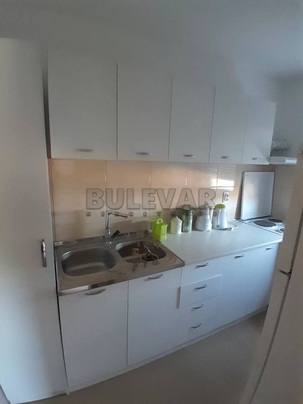 četvorosobna kuća, 230 m2, Olimpijska ulica ID: p-015359 8