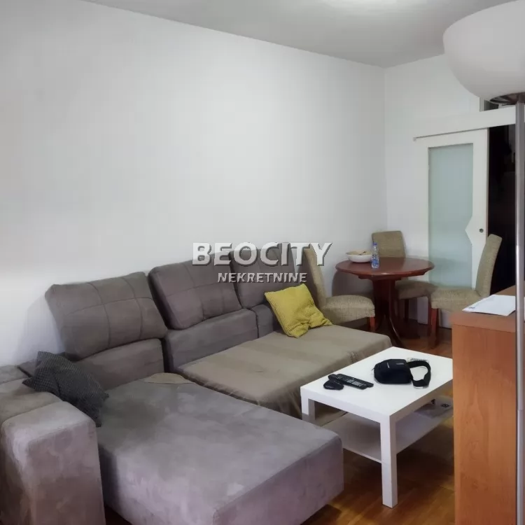 Dvosoban stan, 44 m2, Socijalno, Lukijana Mušickog ID: 126369 2