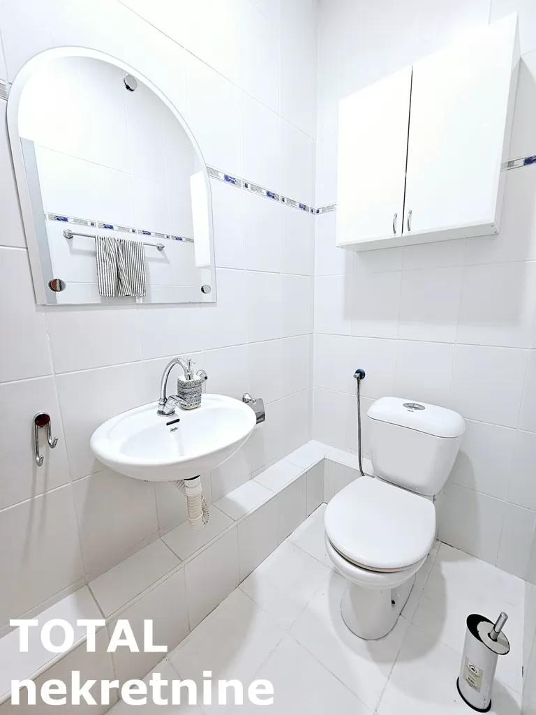 Stan,NOVI SAD,CENTAR,kv: 42.00, € 140000, ID: 1101868 8