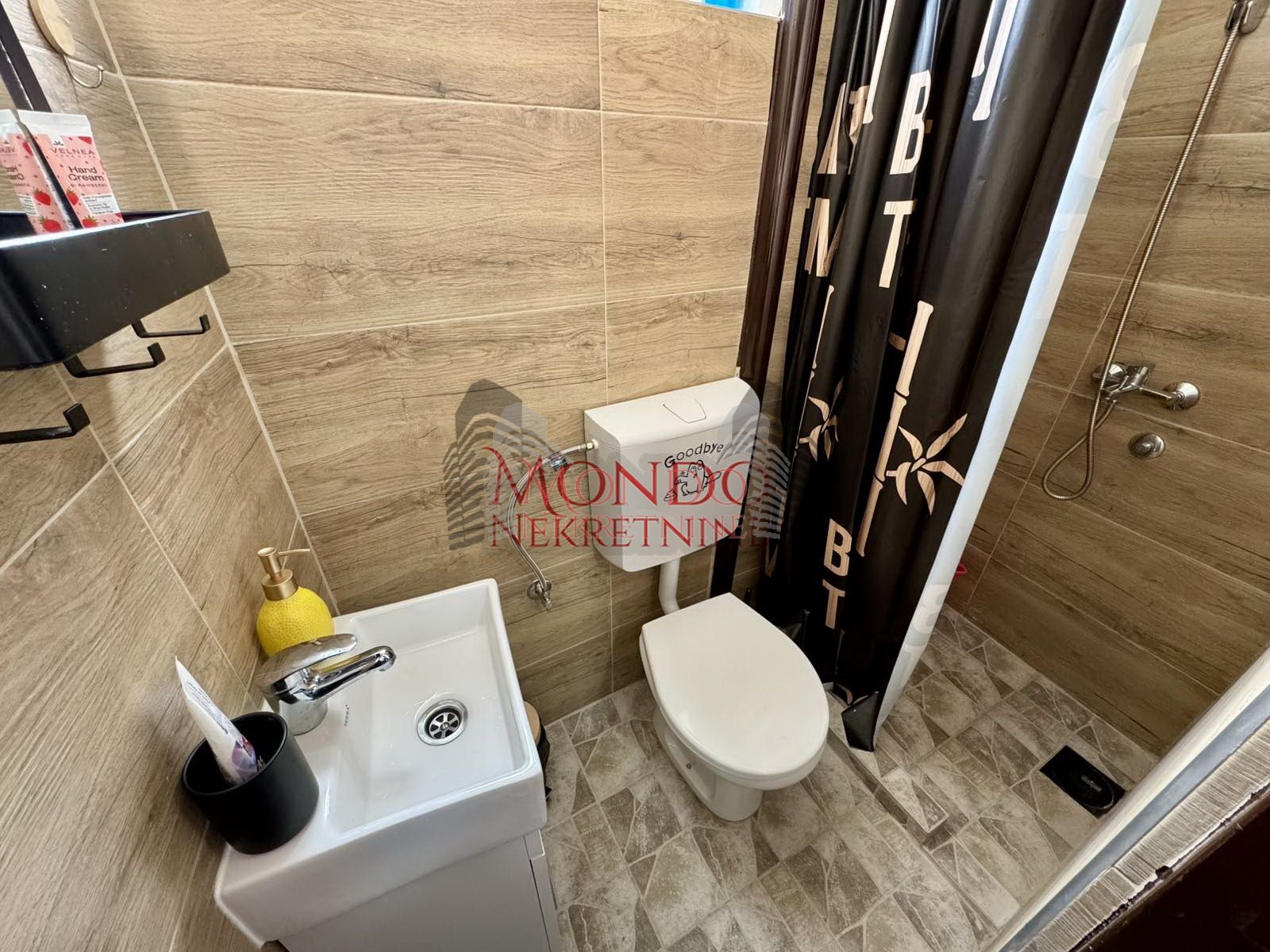 Jednoiposoban stan u samom centru grada kod kafane Kod Rajka 7