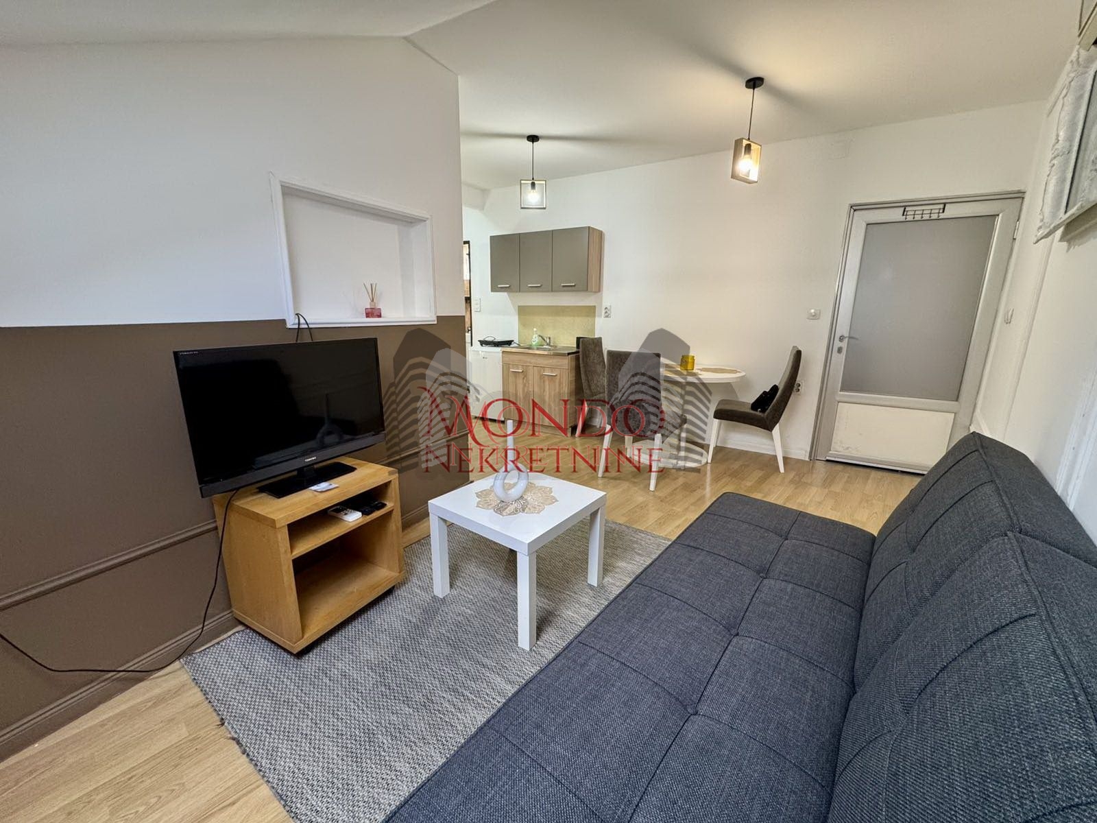 Jednoiposoban stan u samom centru grada kod kafane Kod Rajka 3