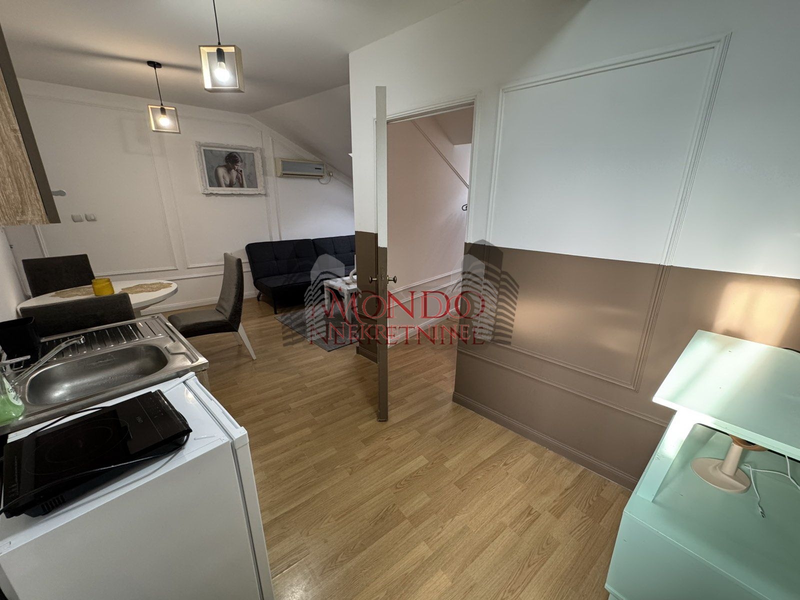 Jednoiposoban stan u samom centru grada kod kafane Kod Rajka 8