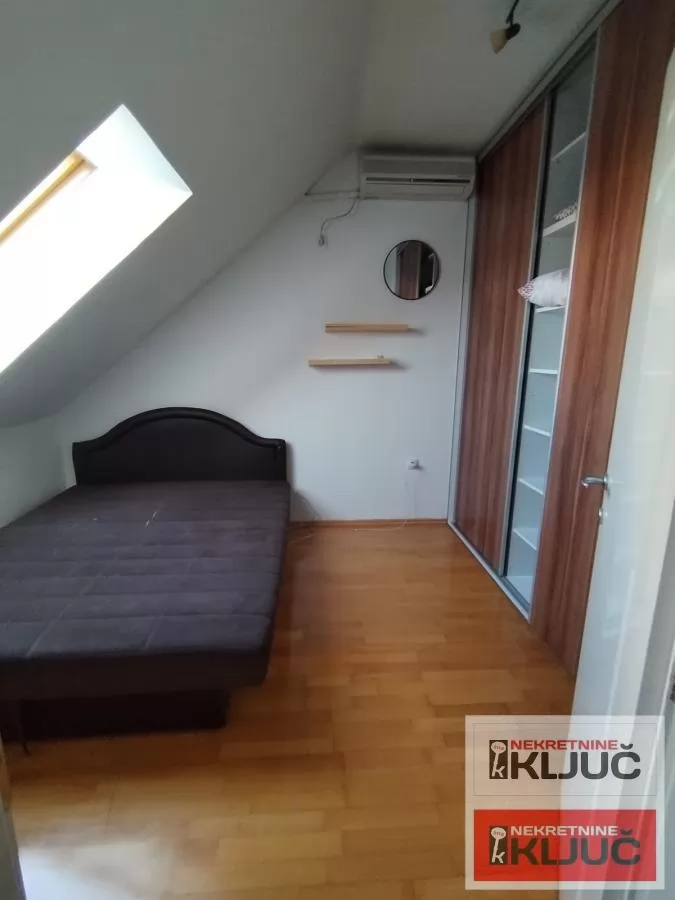 TRG MLADENACA, 42m2, Dvosoban-Duplex, Namešten 4