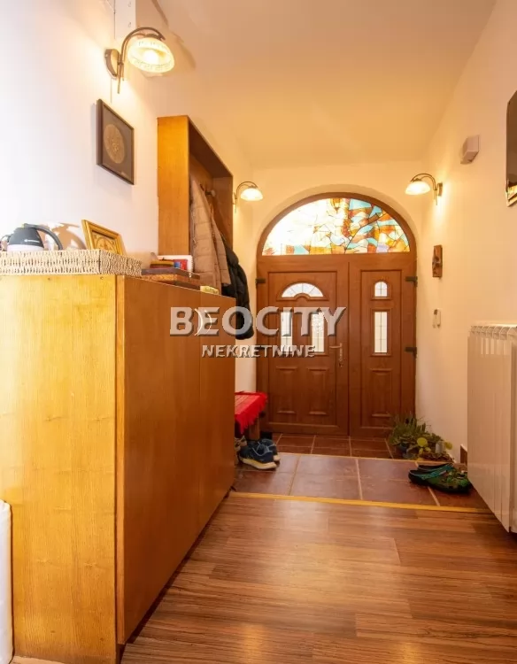 Kuća, 255 m2, Batajnica, Mladih gorana ID: 126194 2