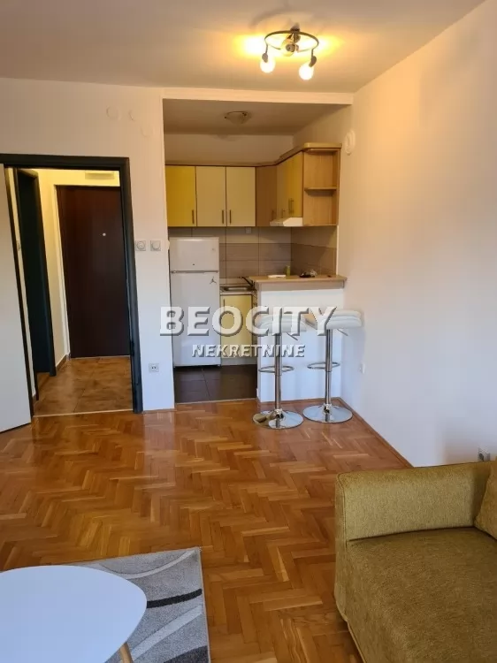 Dvosoban stan, 38 m2, Telep, Bulevar Patrijarha Pavla ID: 100919 2