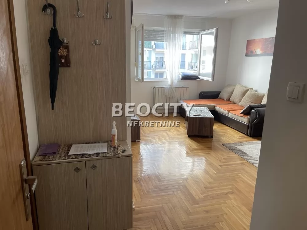 Dvosoban stan, 41 m2, Bulevar Evrope ID: 126366 3