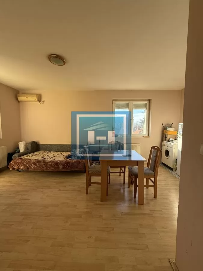 Izdaje se stan kod opštine u Ćupriji 2