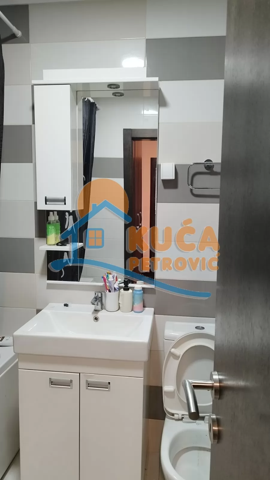 Jednosoban stan, 40 m2, Čair, 9. brigade ID: p-015369 10