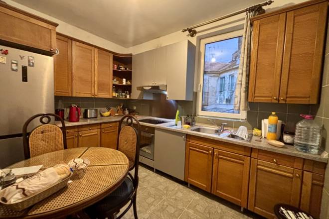 Dvoetažni 4 0 stan sa kaminom  Palmotićeva  96m2 2