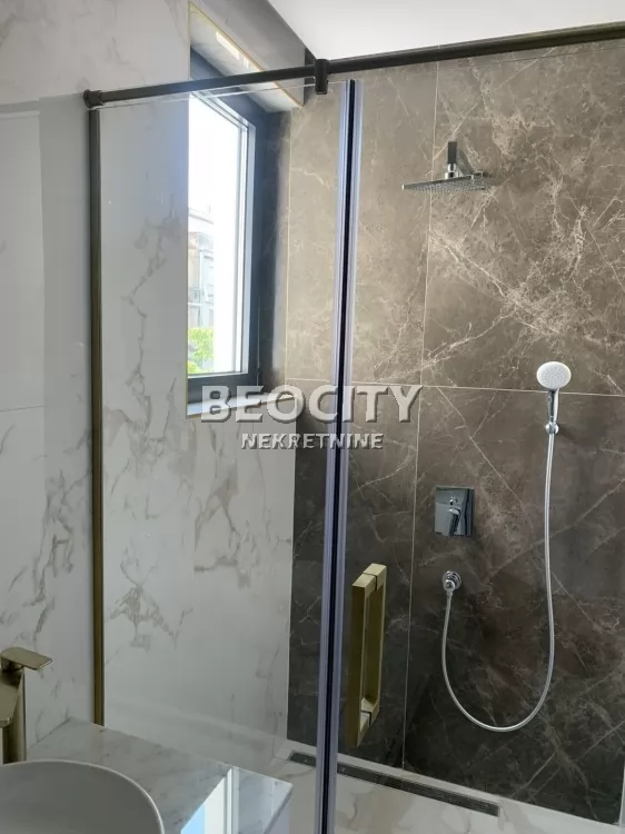 Trosoban stan, 75 m2, Centar, Lomina ID: 126433 11