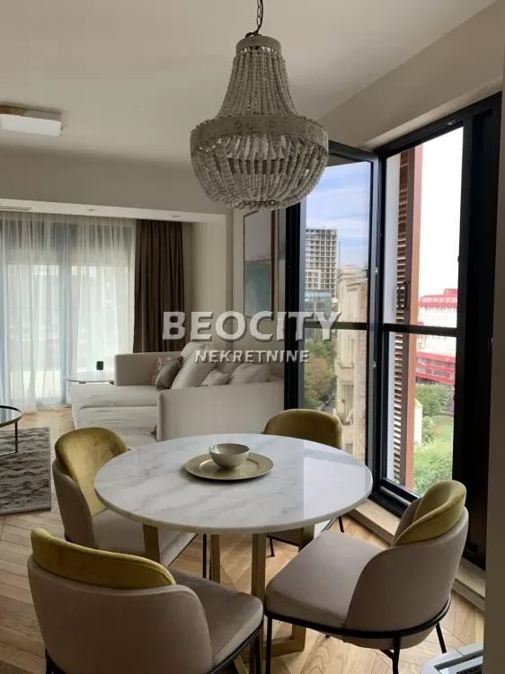 Trosoban stan, 75 m2, Centar, Lomina ID: 126433 3