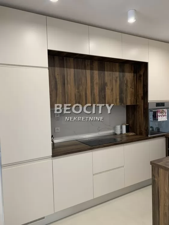 Trosoban stan, 75 m2, Centar, Lomina ID: 126433 4