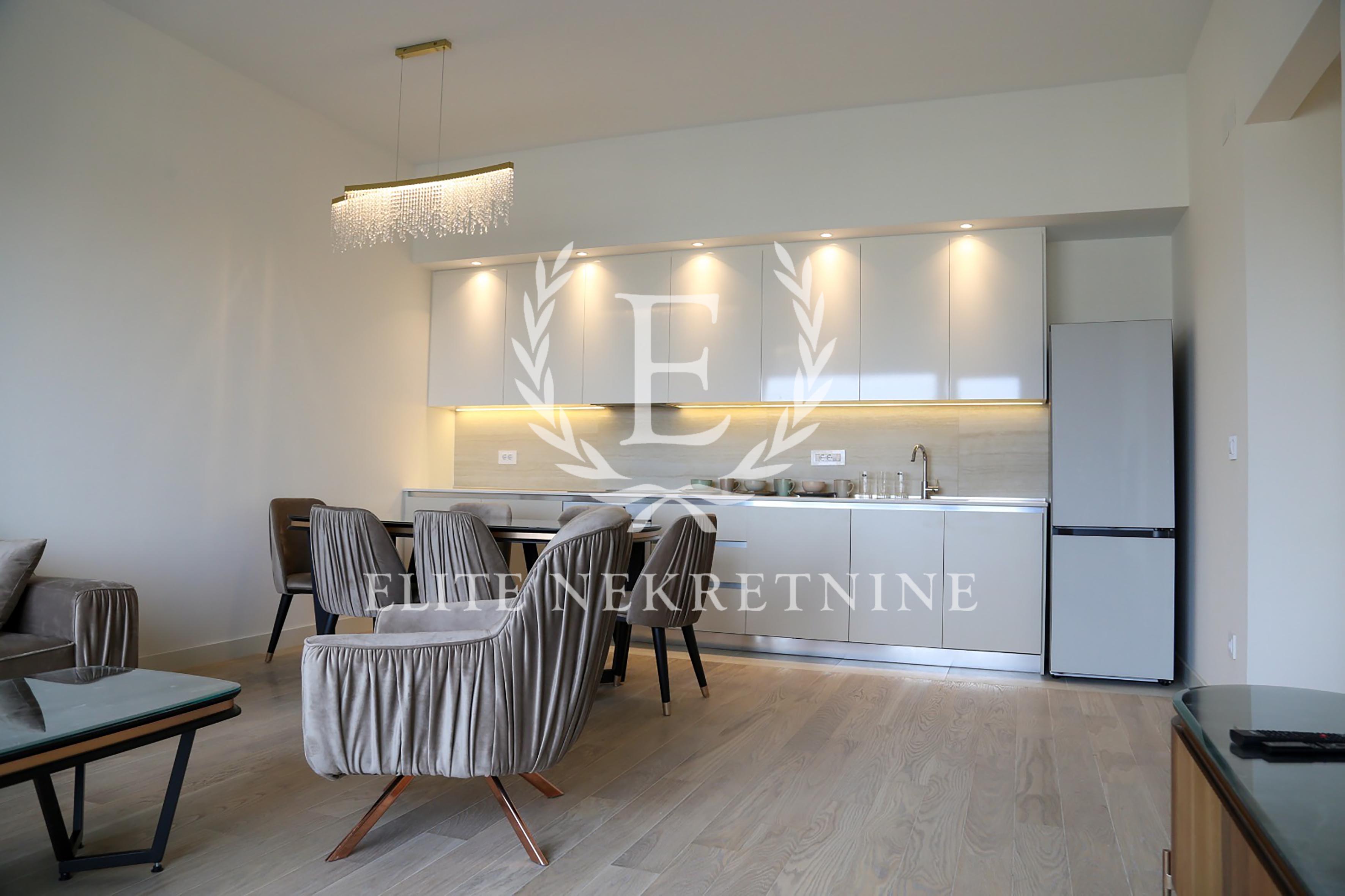 Izdavanje stanova Beograd na vodi Trosoban lux stan  garaza 3